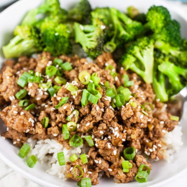 Ground turkey teriyaki bowl with broccoli on rice.