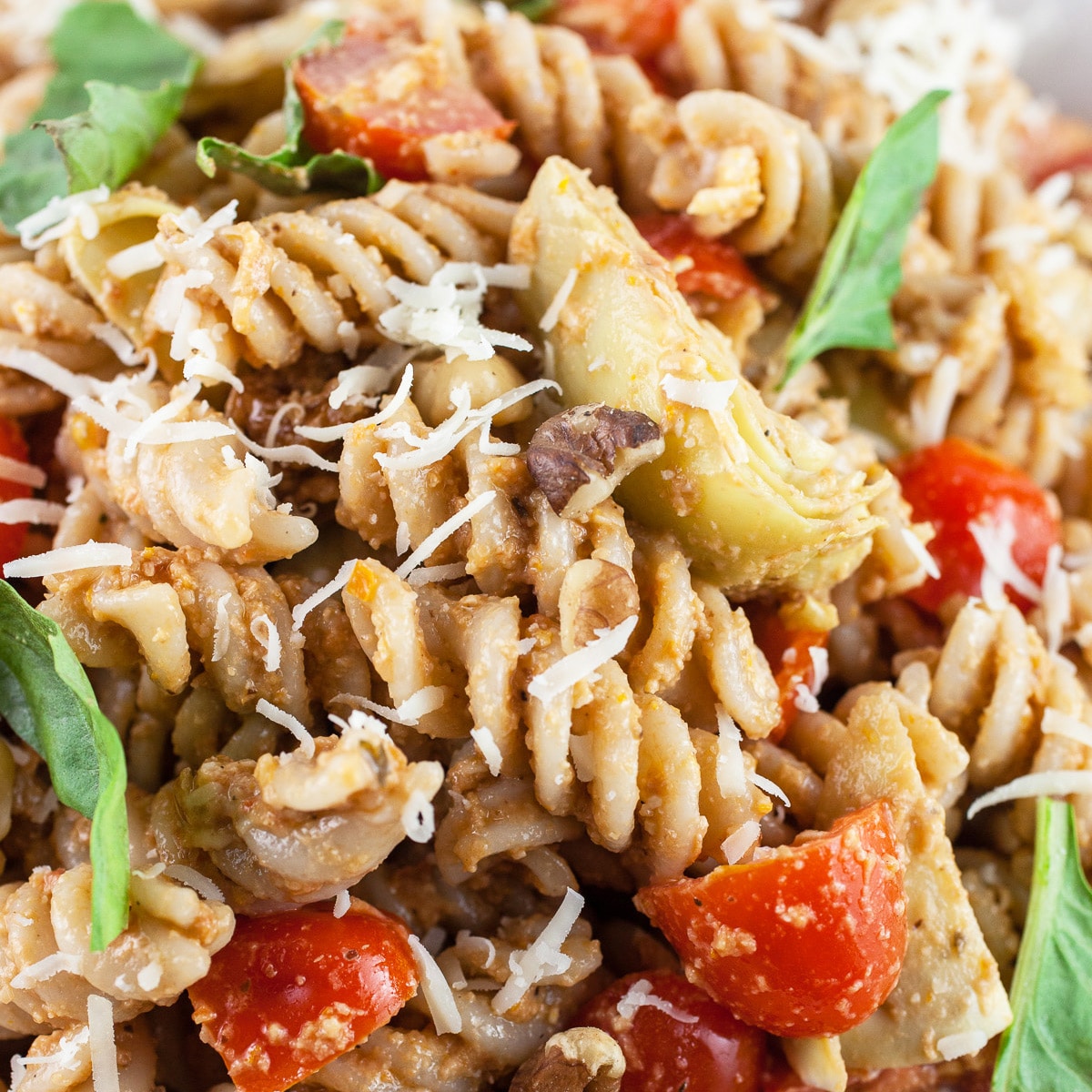 Sundried Tomato Pesto Pasta Salad